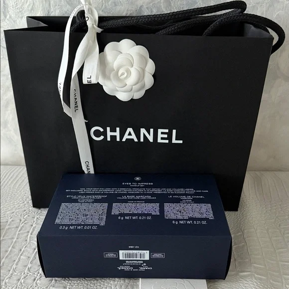 Chanel Gift bag , box, Camelia flower, ribbon. Decorative Set - Picture 6 of 13